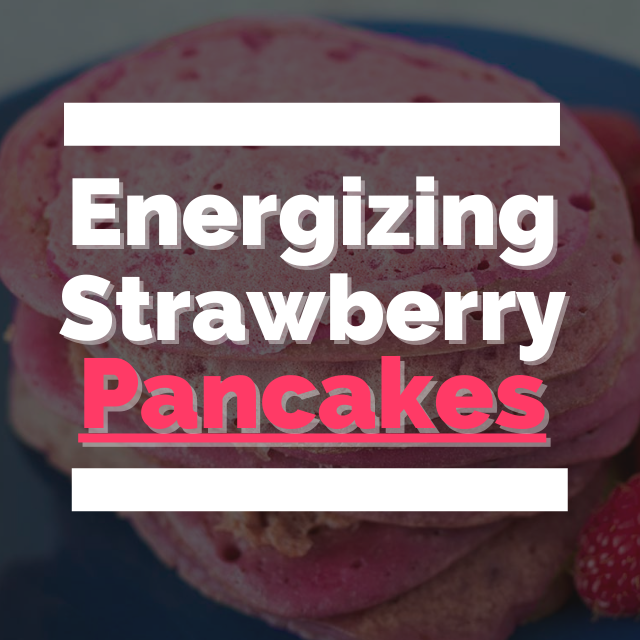 Energizing Strawberry Pancakes I Low-Carb I Nutrient Dense